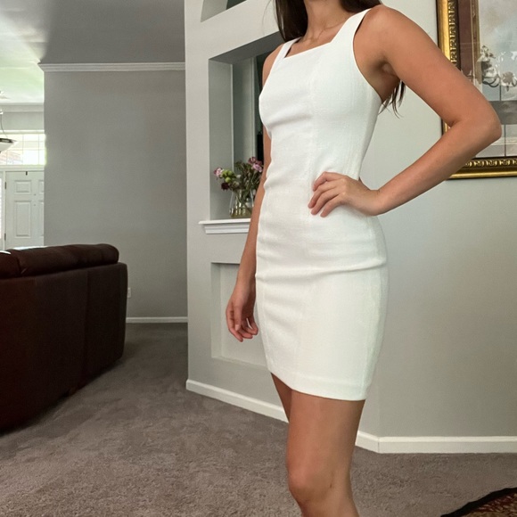 EUC White Club Monaco Form Fitting Cocktail Dress - Picture 2 of 6